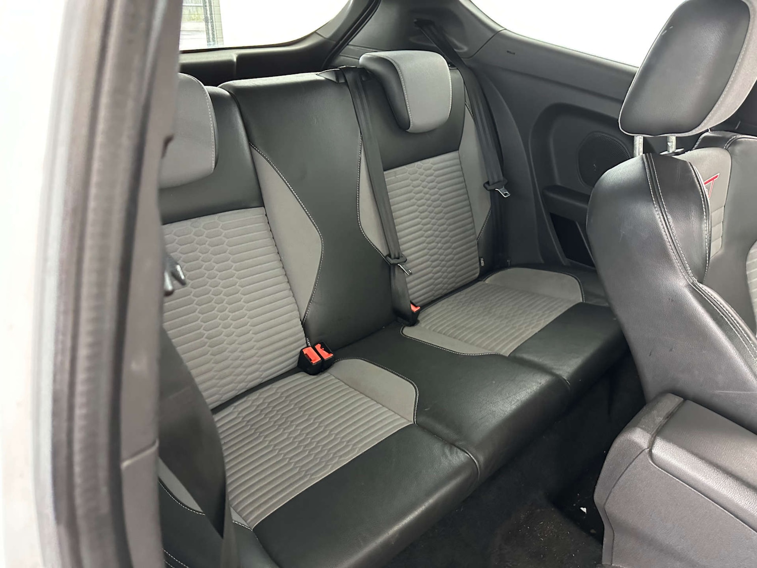 Used Ford Fiesta 2015 for sale - 77877329: Photo 8