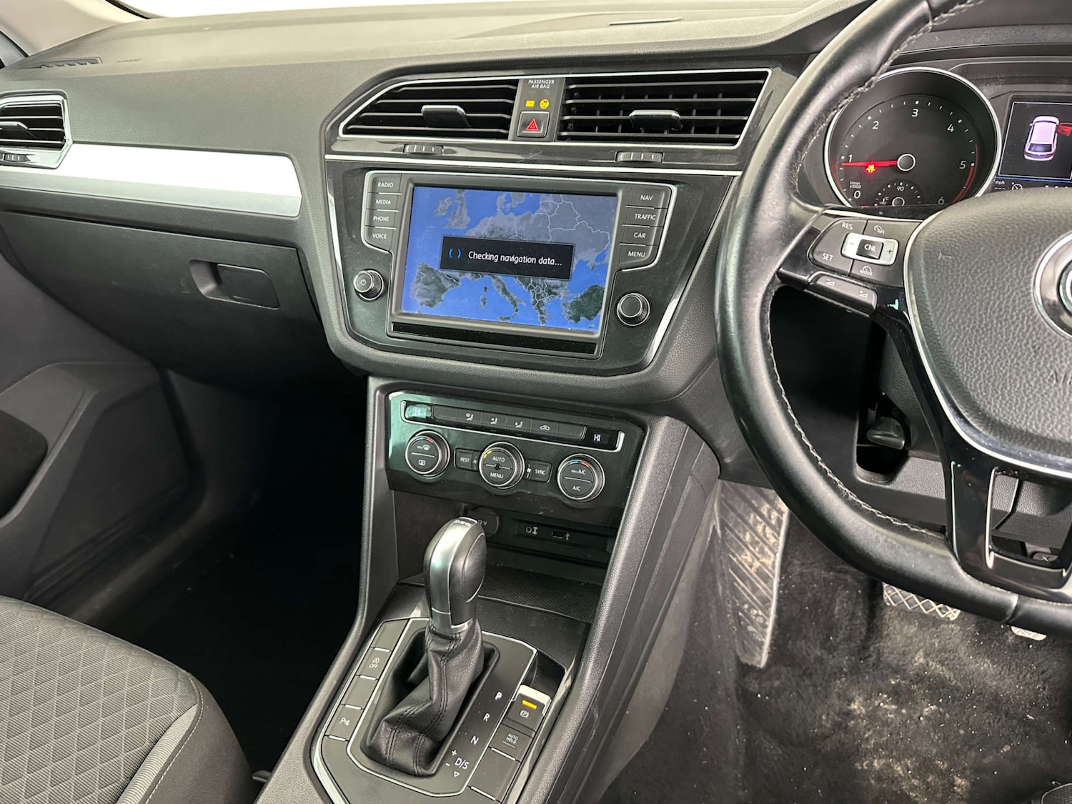 Used Volkswagen Tiguan 2017 for sale - 78112492: Photo 12