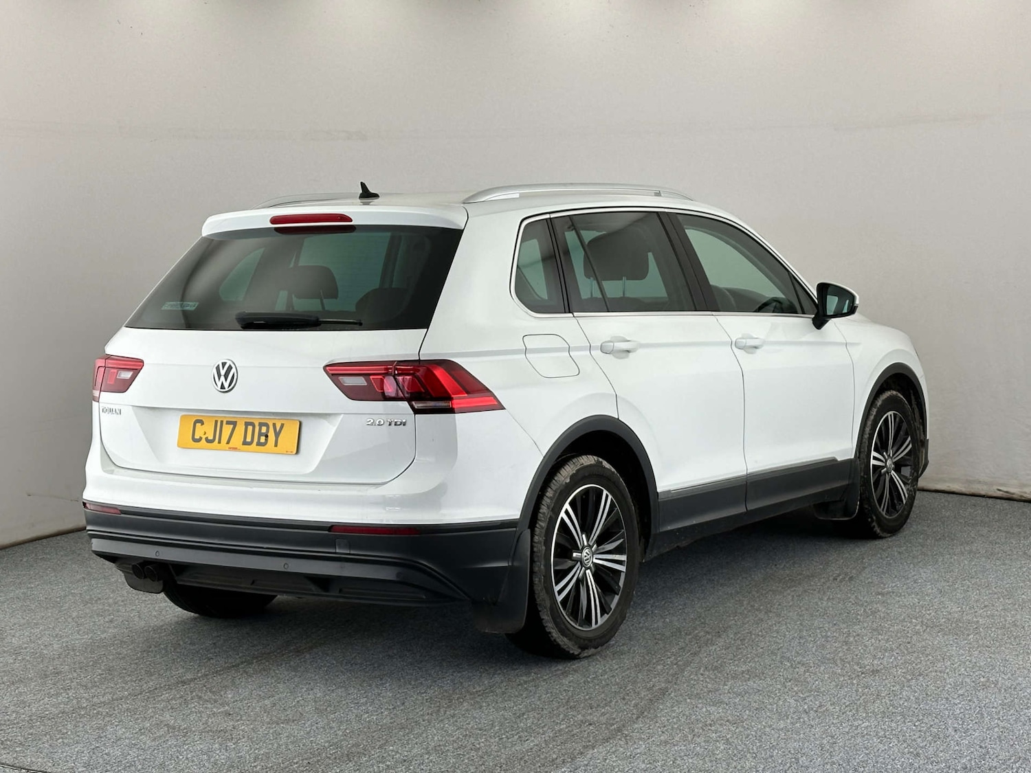 Used Volkswagen Tiguan 2017 for sale - 78112492: Photo 4