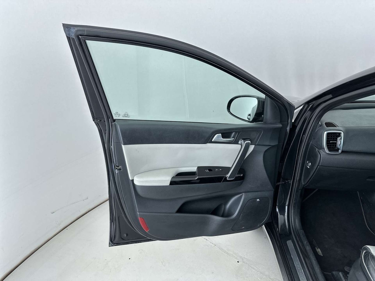 Used Kia Sportage 2018 for sale - 77583945: Photo 27