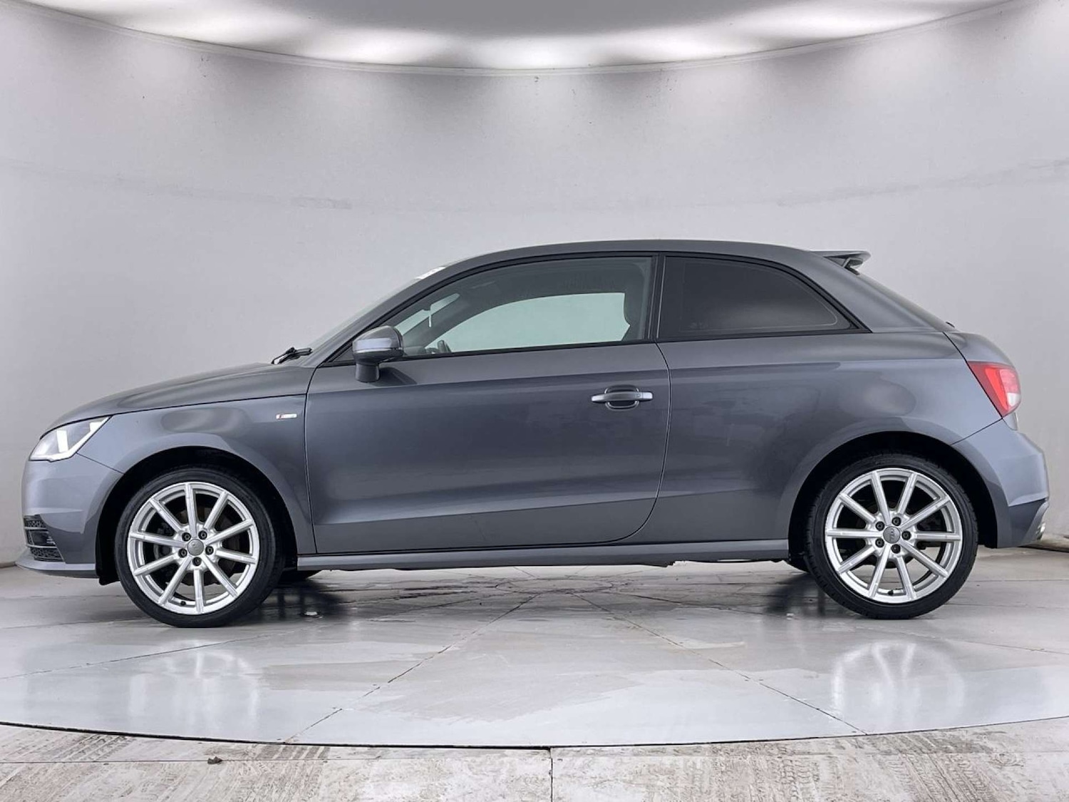 Used Audi A1 2015 for sale - 76429341: Photo 16