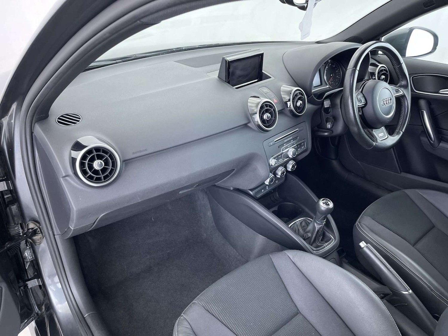 Used Audi A1 2015 for sale - 76429341: Photo 30