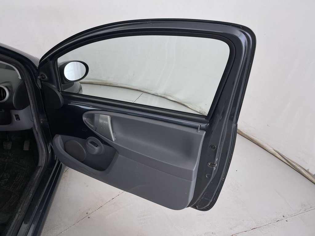Vehicle 28