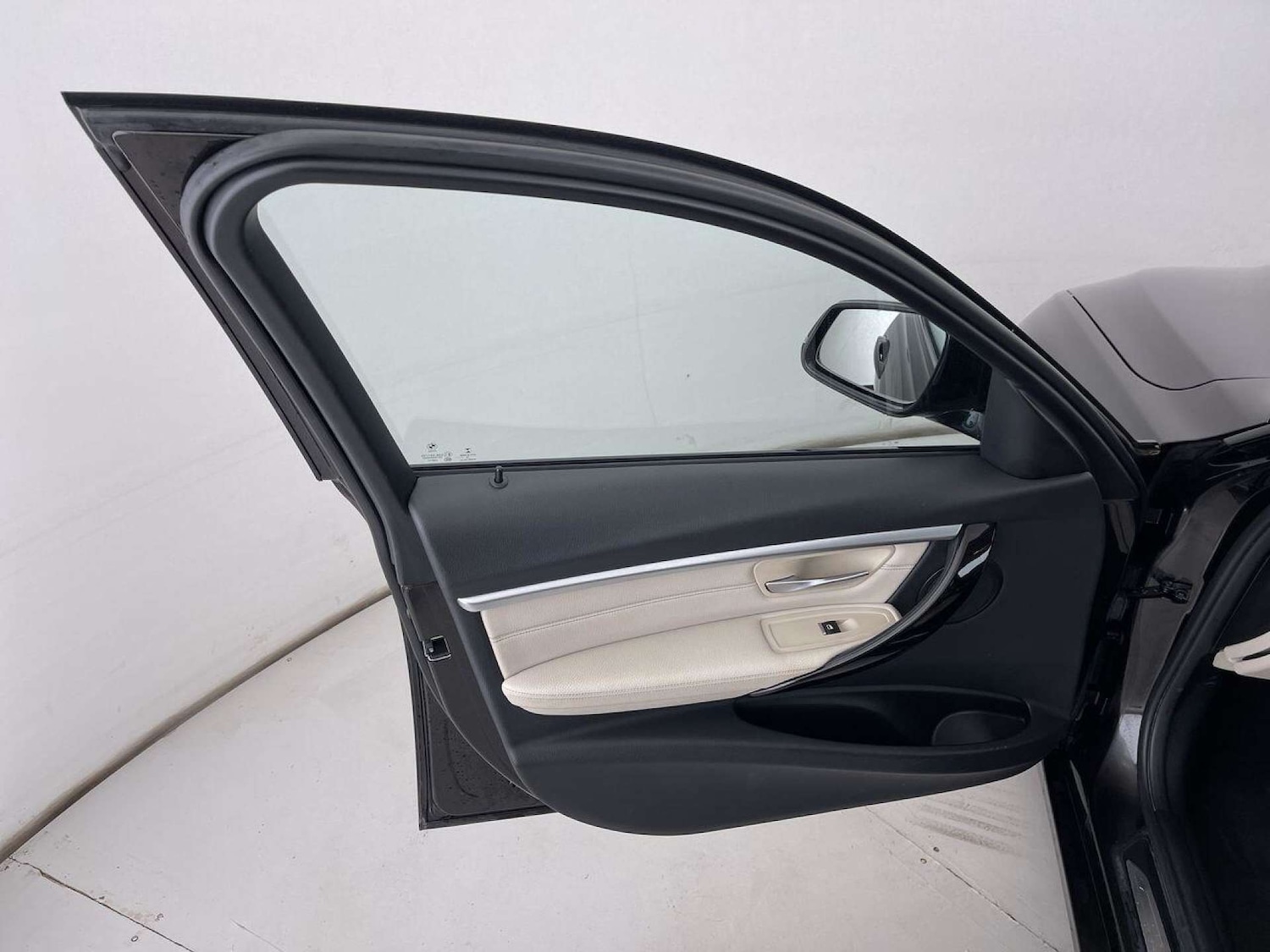 Used BMW 3 Series 2016 for sale - 76005166: Photo 27