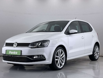 Used Volkswagen Polo 2016 for sale - 76640017: Photo
