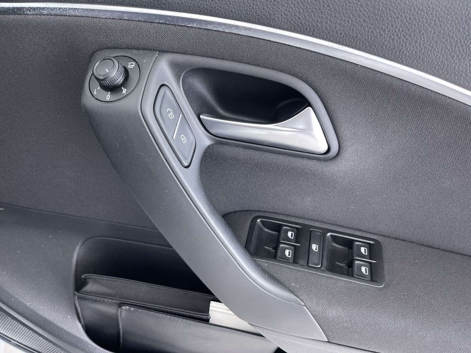 Used Volkswagen Polo 2016 for sale - 76640017: Photo 50