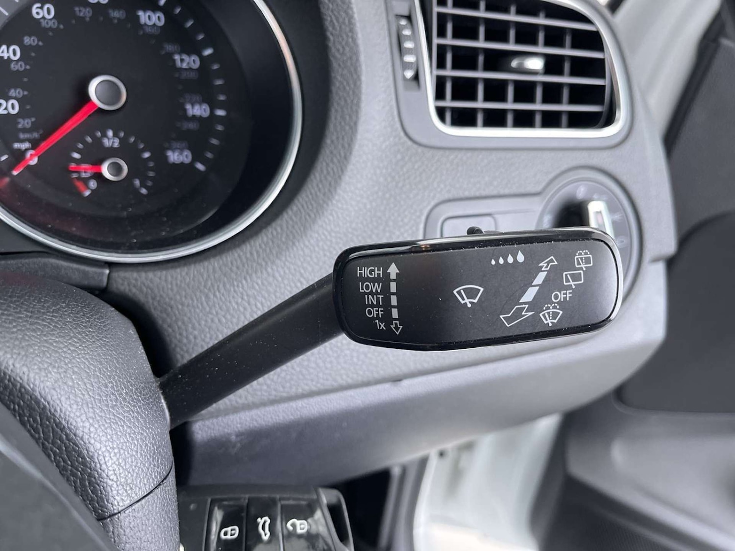 Used Volkswagen Polo 2016 for sale - 76640017: Photo 54