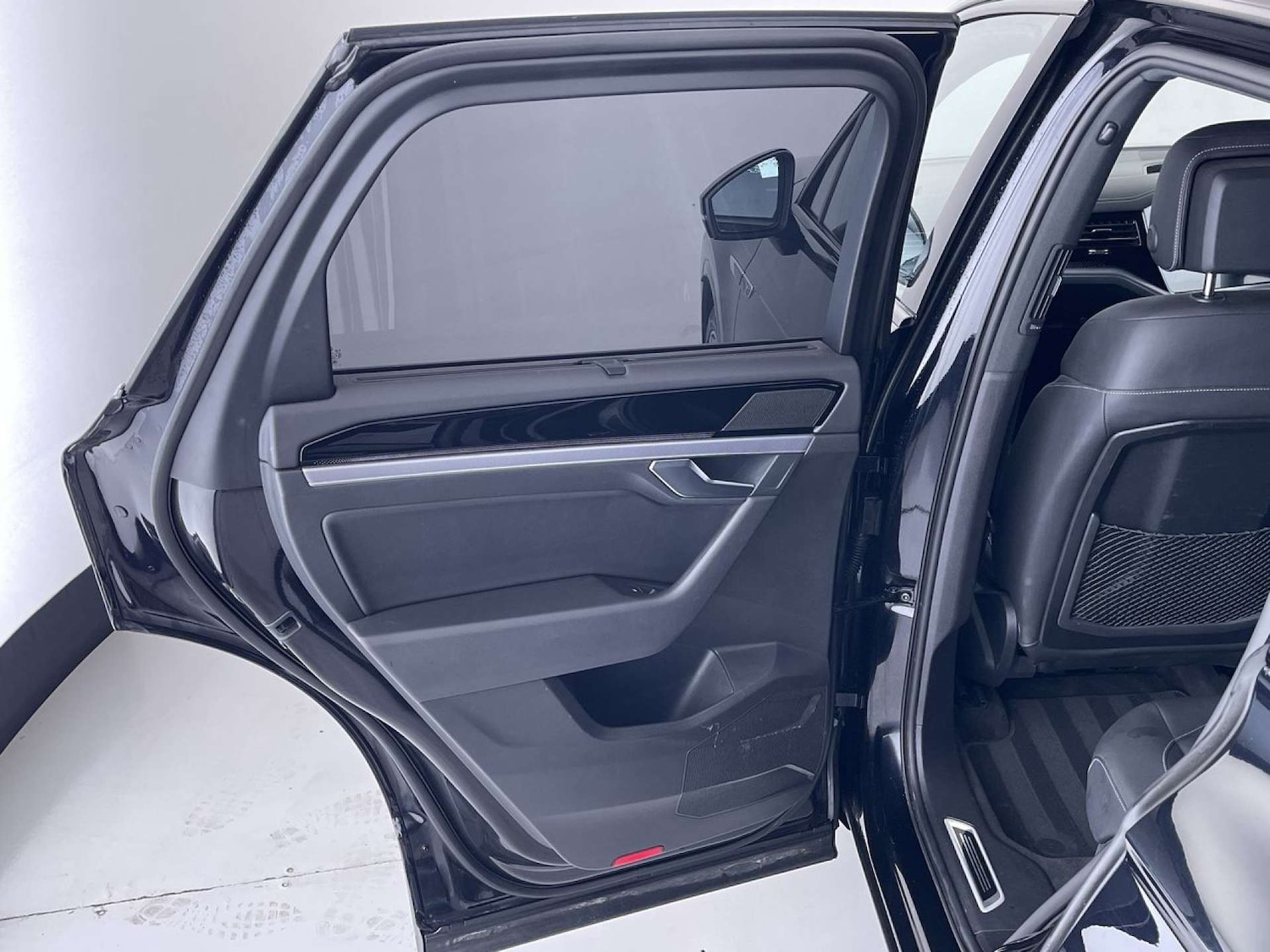 Used Volkswagen Touareg 2022 for sale - 77594777: Photo 28