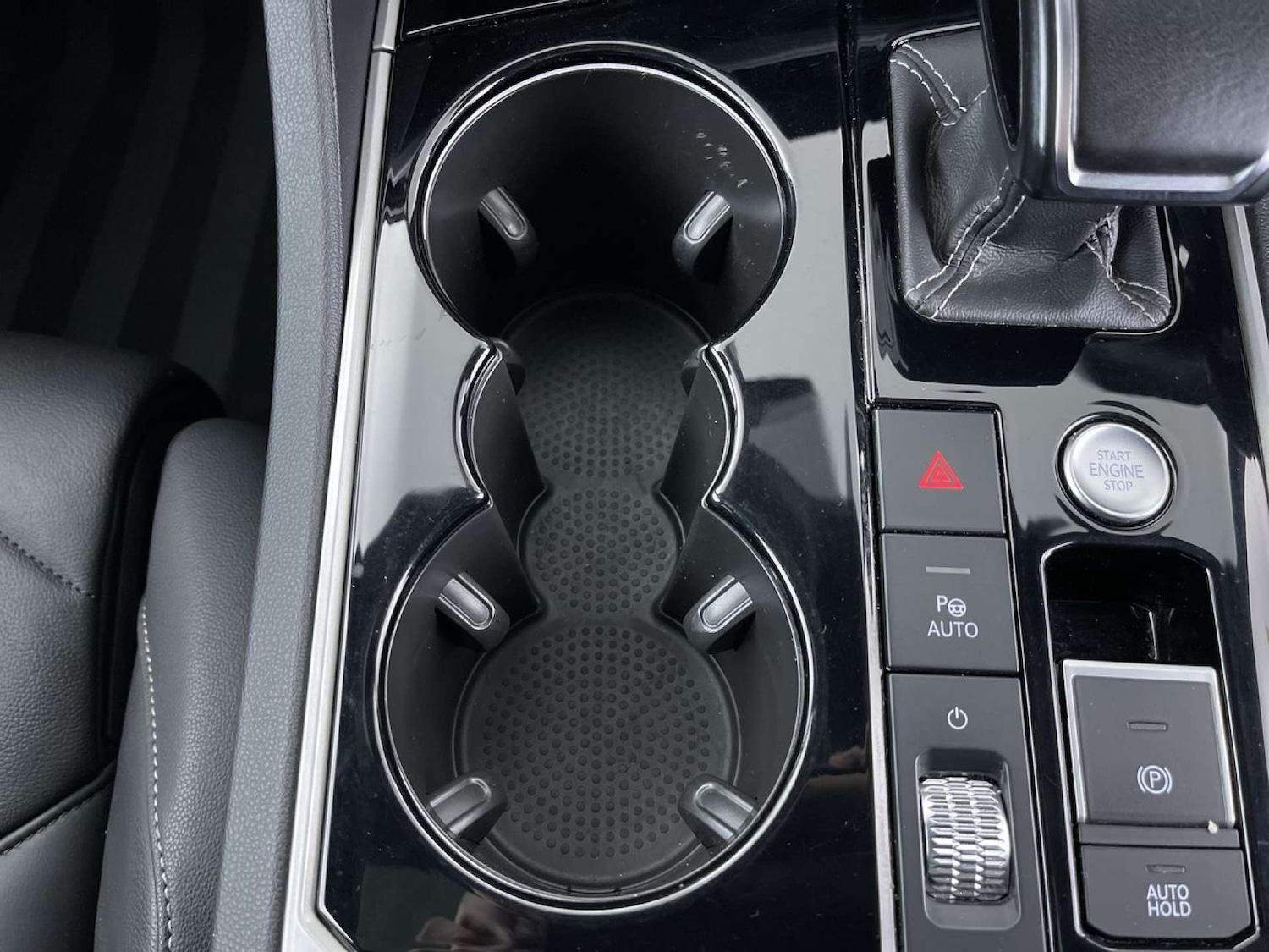 Used Volkswagen Touareg 2022 for sale - 77594777: Photo 57