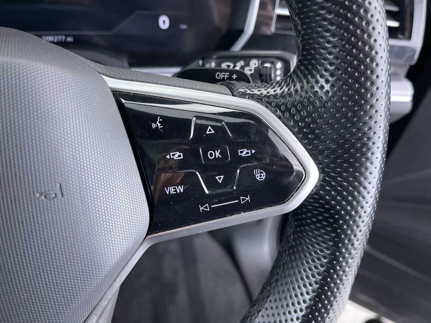 Used Volkswagen Touareg 2022 for sale - 77594777: Photo 62