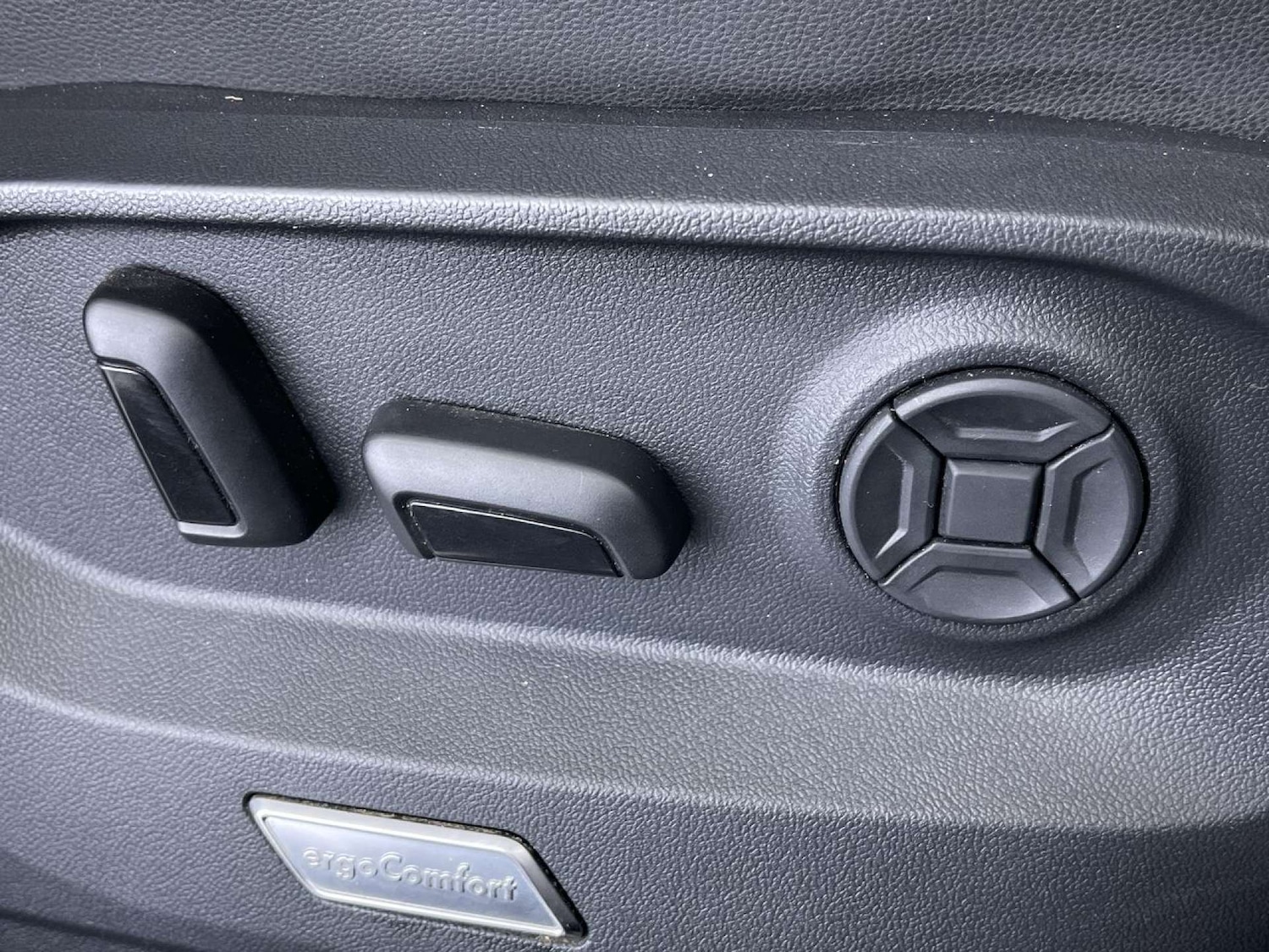 Used Volkswagen Touareg 2022 for sale - 77594777: Photo 68