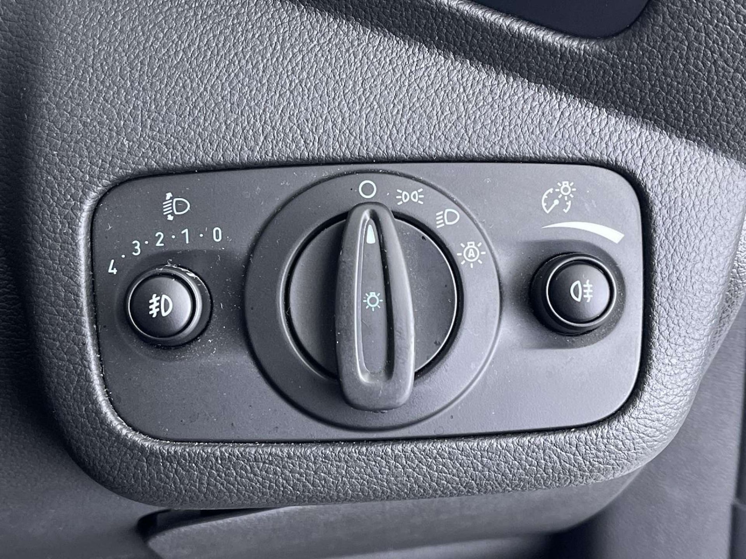 Used Ford Kuga 2016 for sale - 76921241: Photo 48