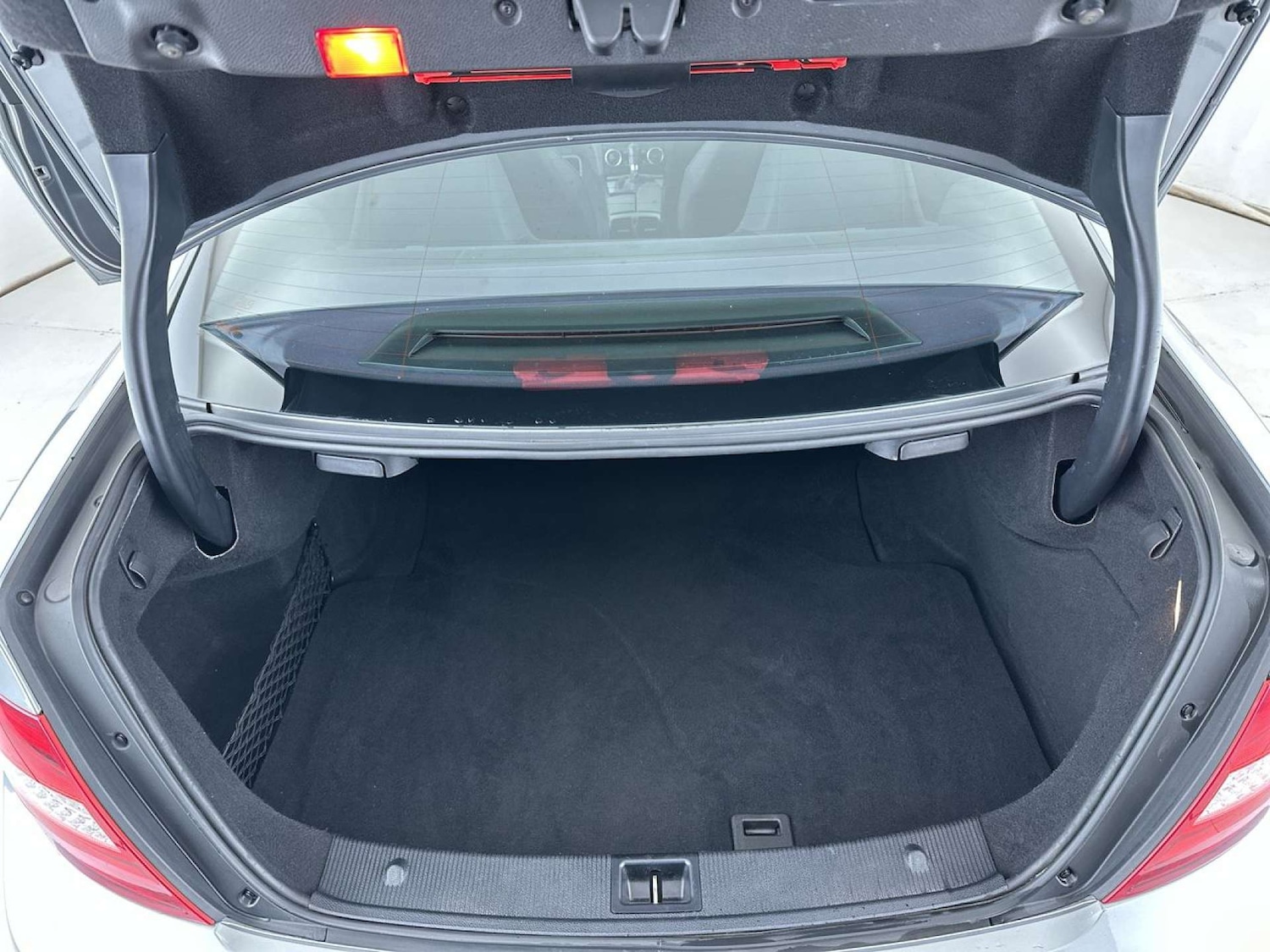 Used Mercedes-Benz C Class 2015 for sale - 77609405: Photo 10