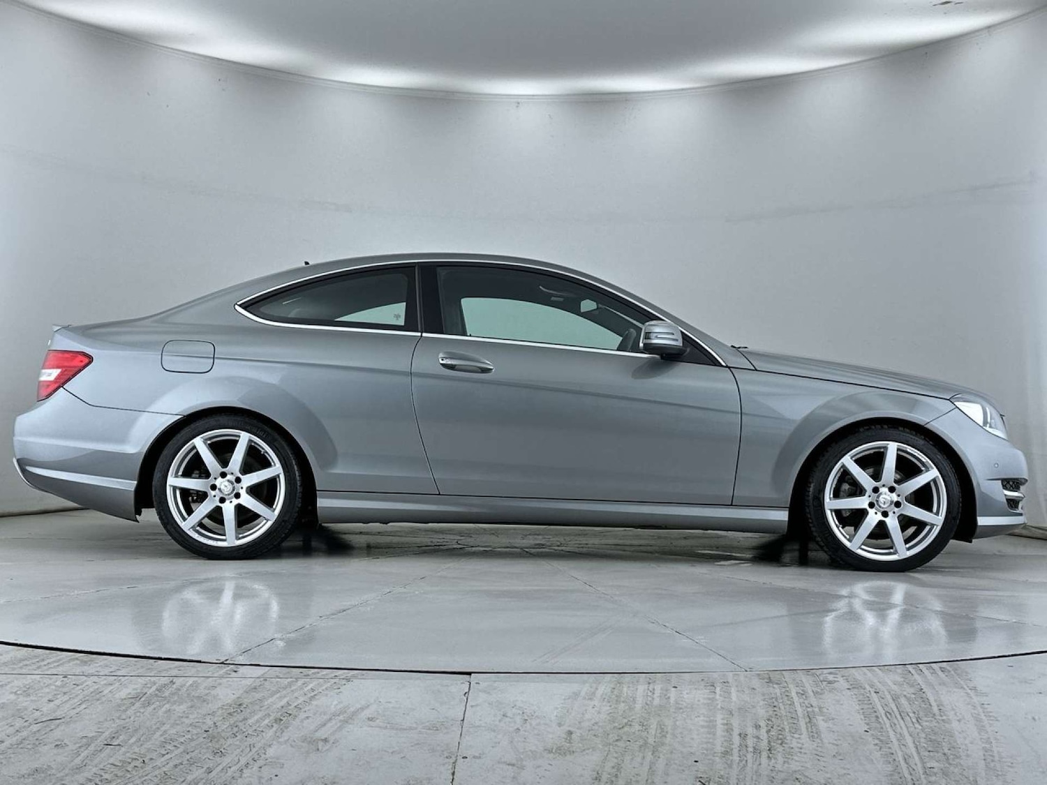 Used Mercedes-Benz C Class 2015 for sale - 77609405: Photo 15