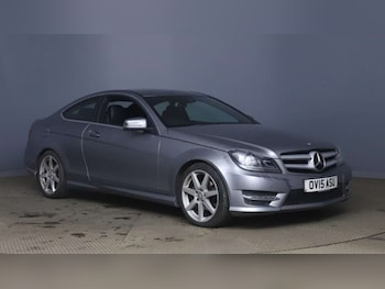 Used Mercedes-Benz C Class 2015 for sale - 77609405: Photo