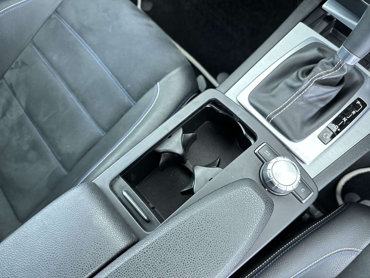 Used Mercedes-Benz C Class 2015 for sale - 77609405: Photo 43