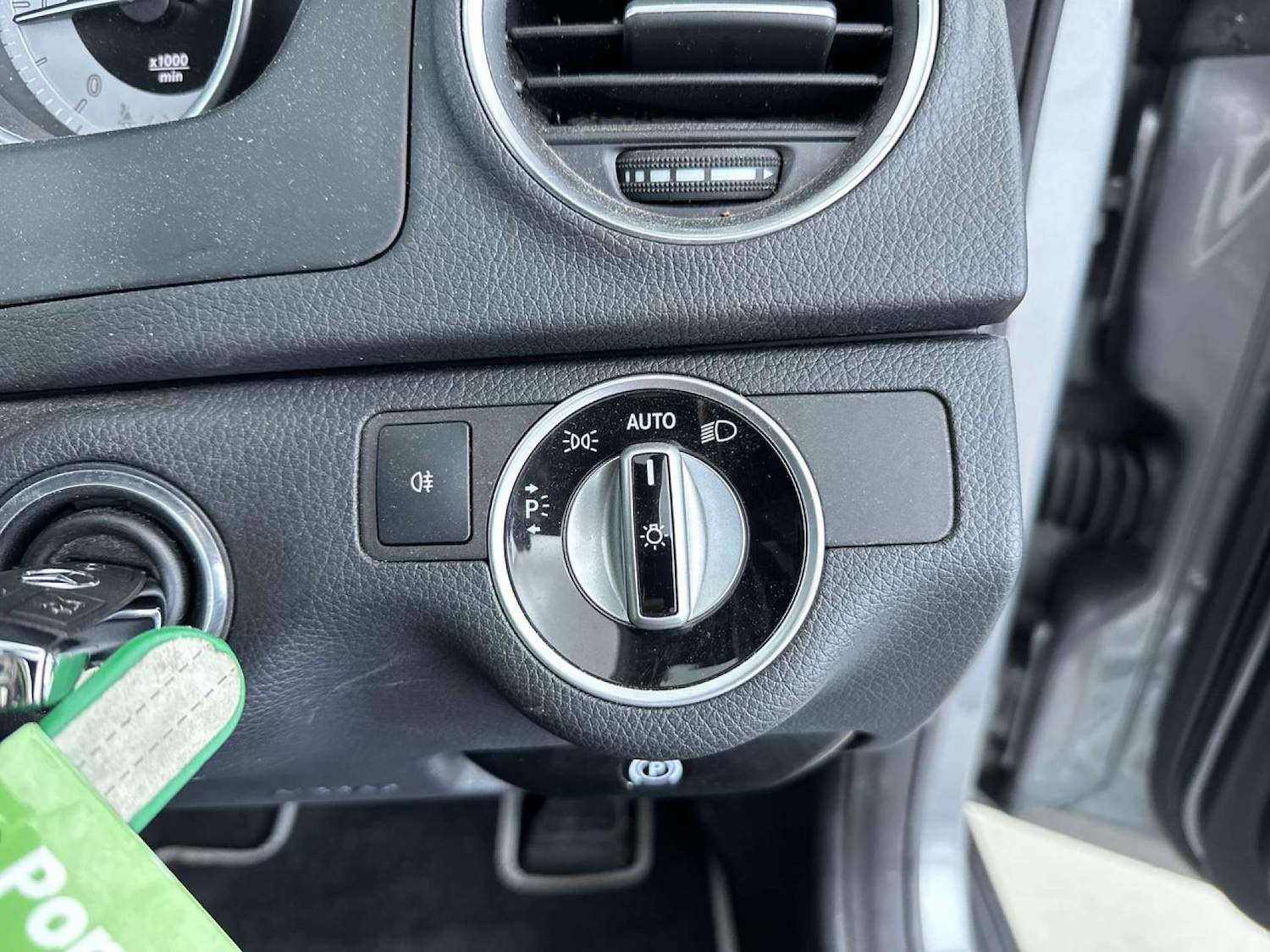 Used Mercedes-Benz C Class 2015 for sale - 77609405: Photo 44