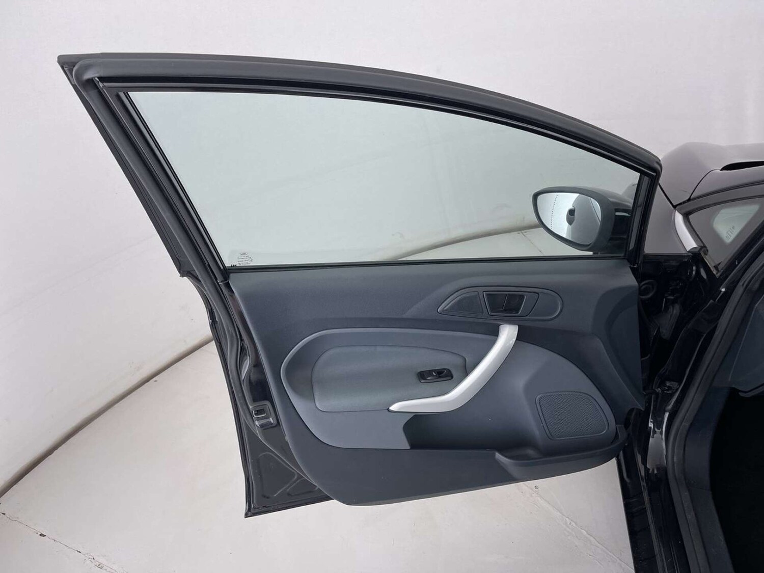 Used Ford Fiesta 2011 for sale - 76005121: Photo 27