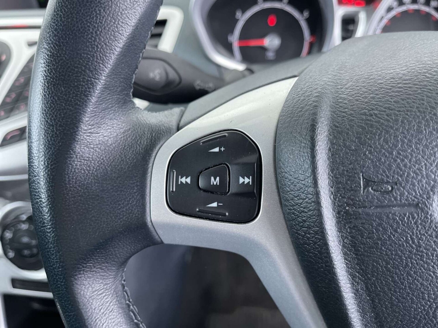 Used Ford Fiesta 2011 for sale - 76005121: Photo 50