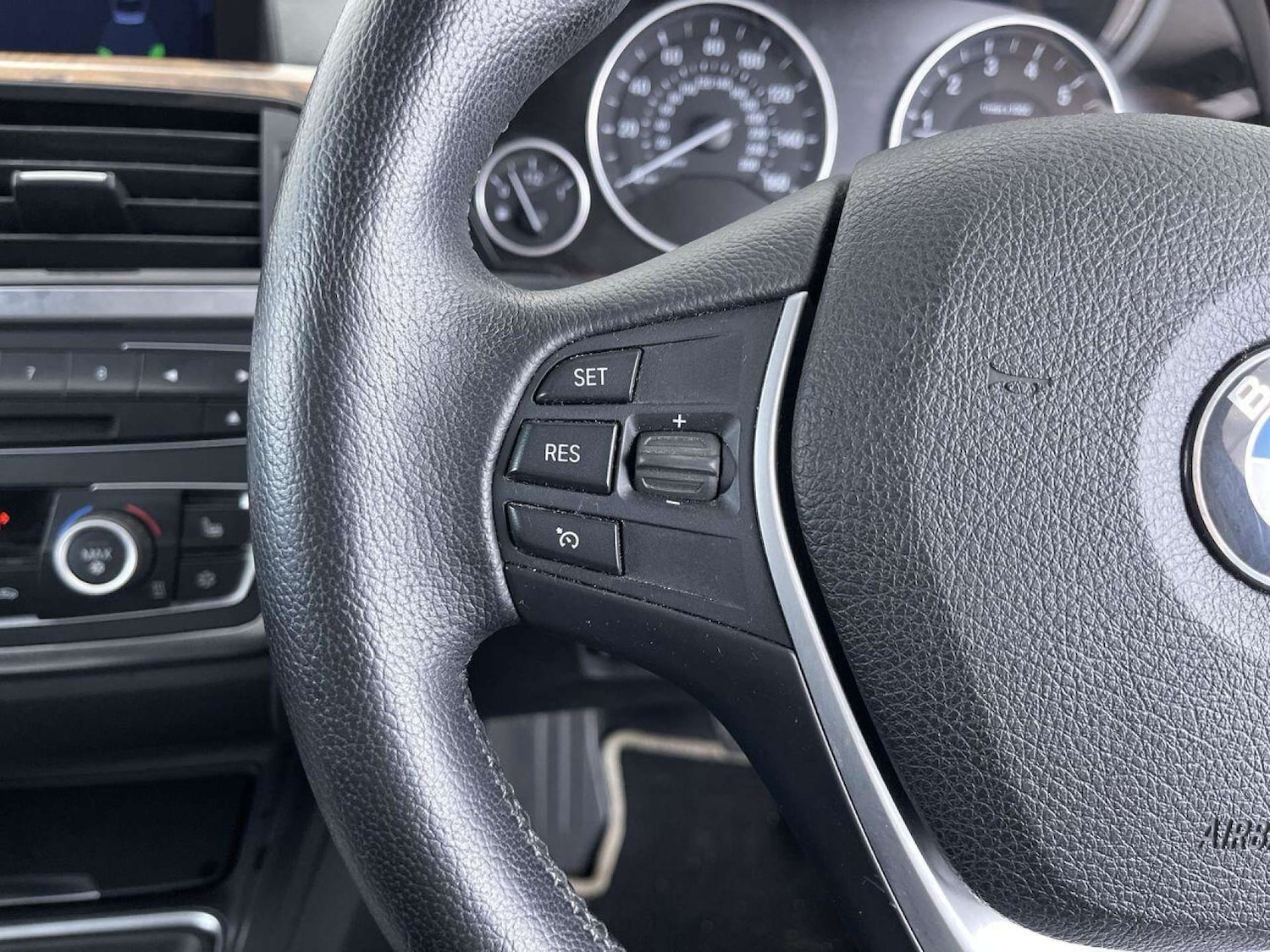 Used BMW 3 Series 2012 for sale - 76007332: Photo 50