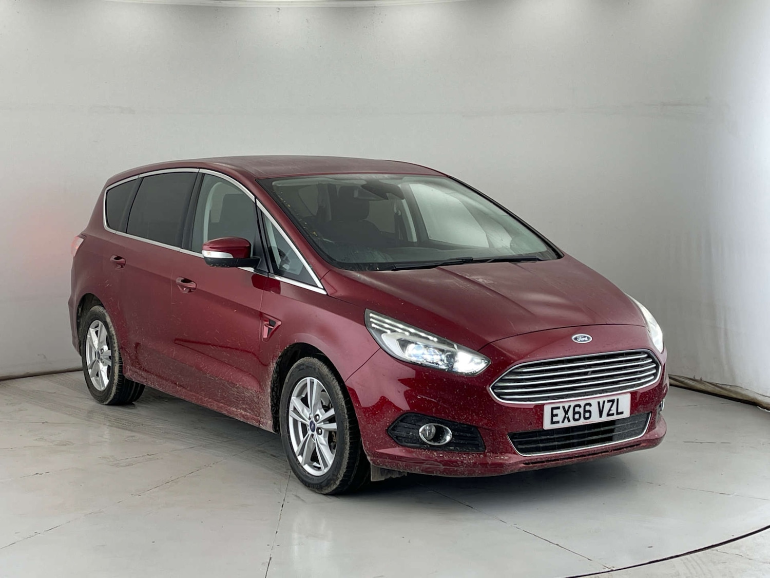 Used Ford S-Max 2016 for sale - 76509330: Photo 1