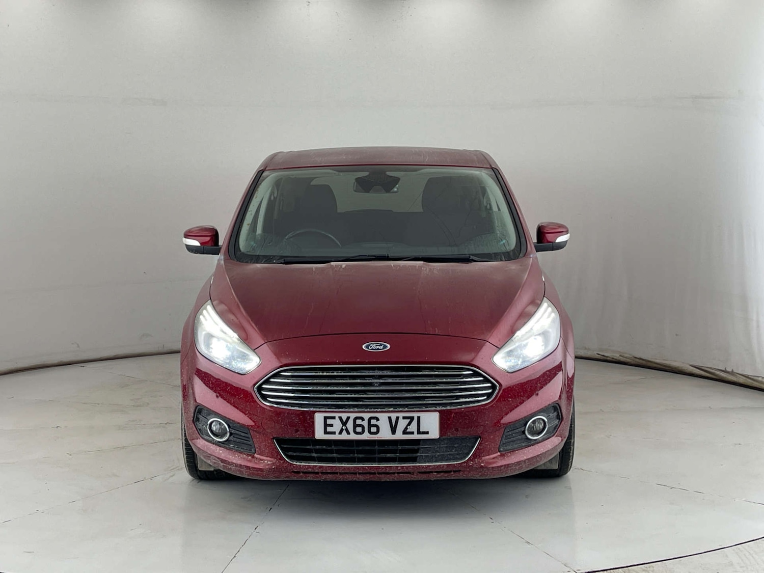 Used Ford S-Max 2016 for sale - 76509330: Photo 2