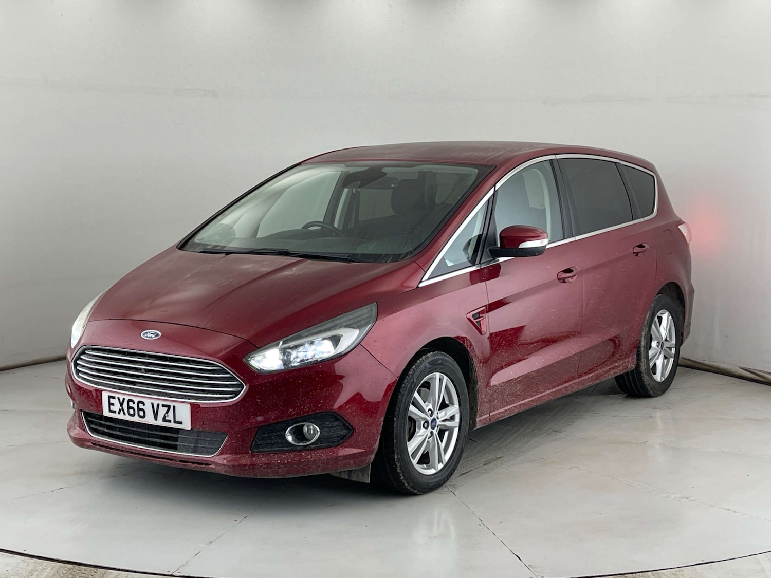 Used Ford S-Max 2016 for sale - 76509330: Photo 3