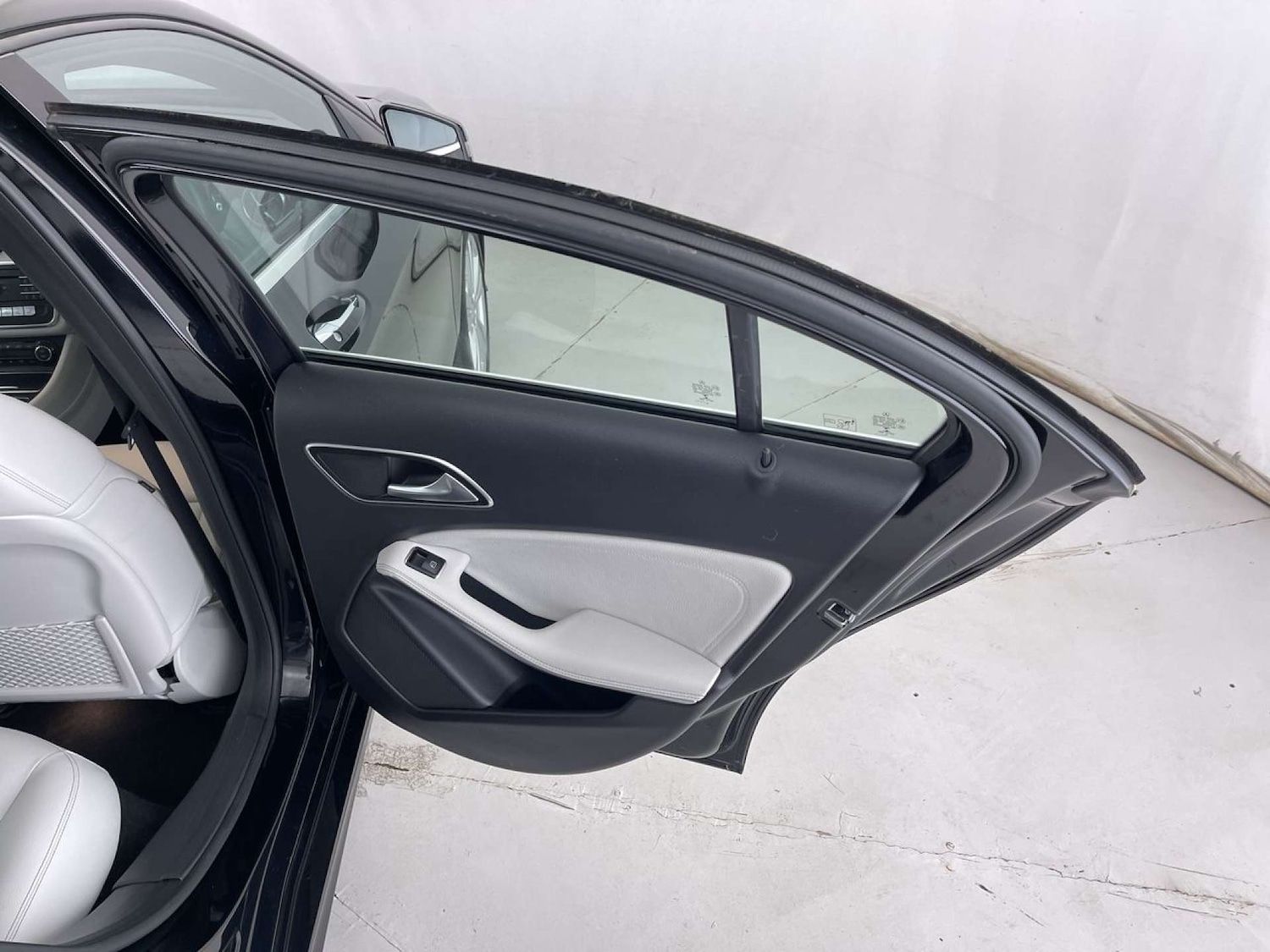 Used Mercedes-Benz A-Class 2016 for sale - 76623852: Photo 30