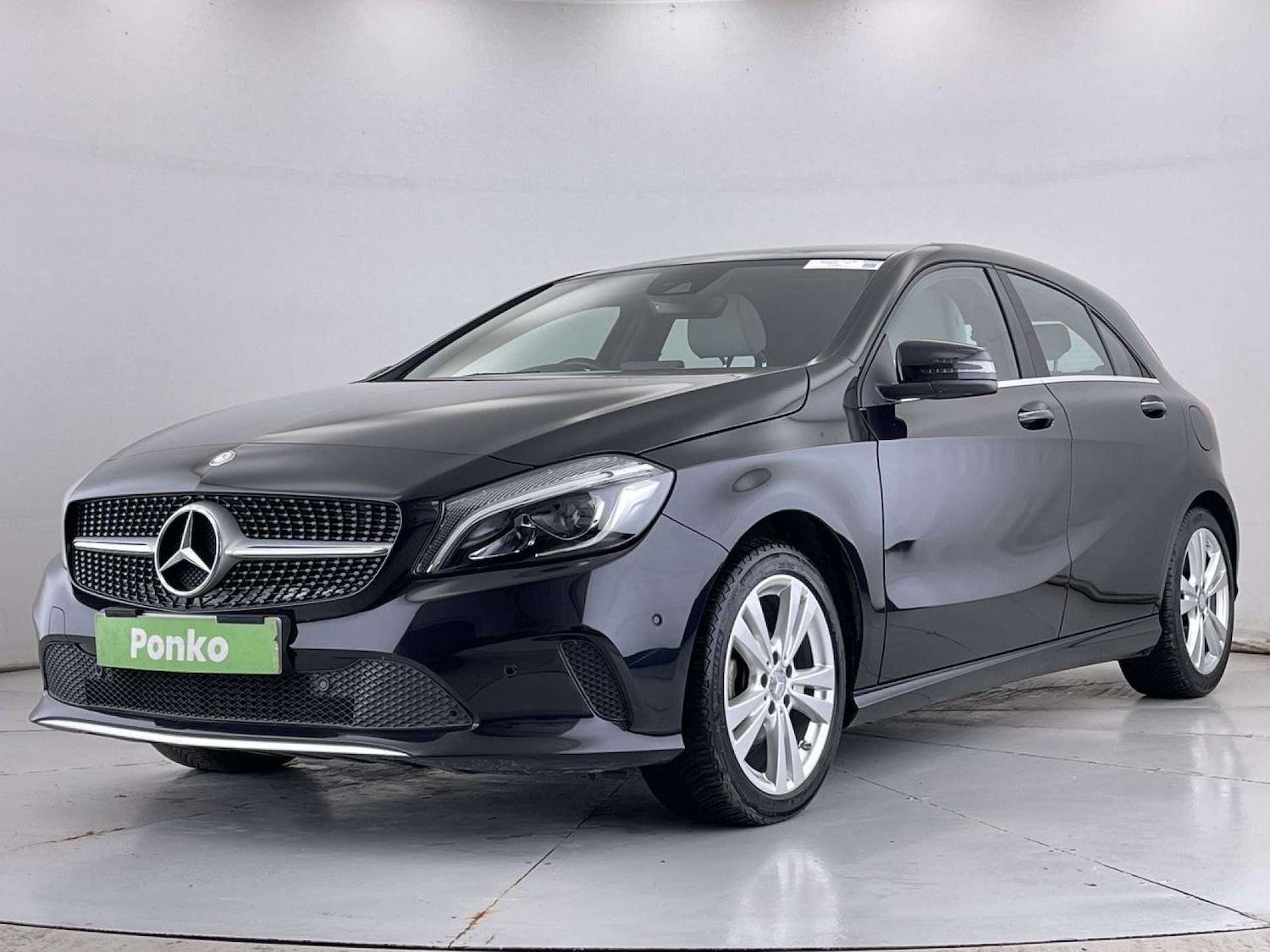 Used Mercedes-Benz A-Class 2016 for sale - 76623852: Photo 4
