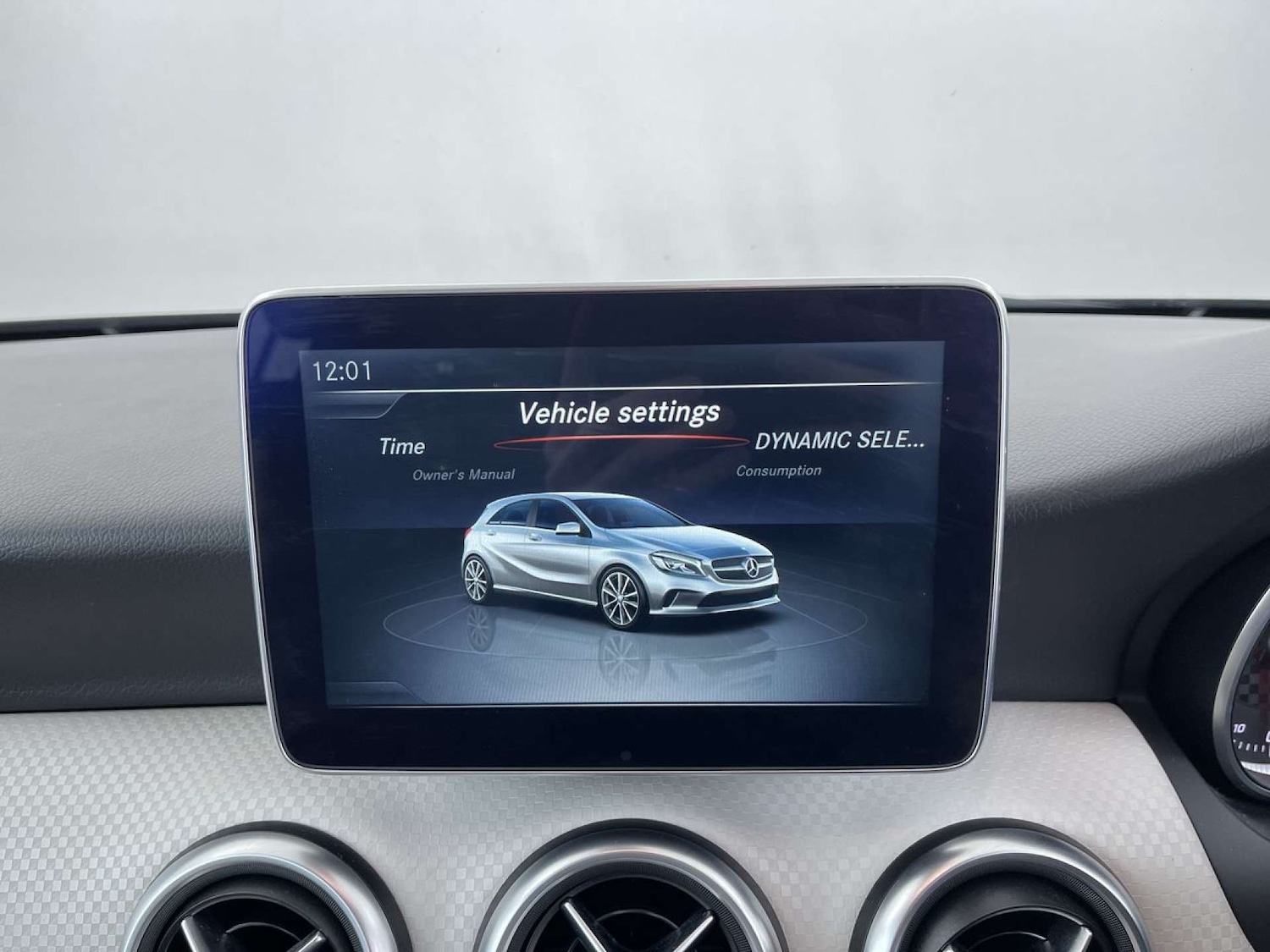 Used Mercedes-Benz A-Class 2016 for sale - 76623852: Photo 40