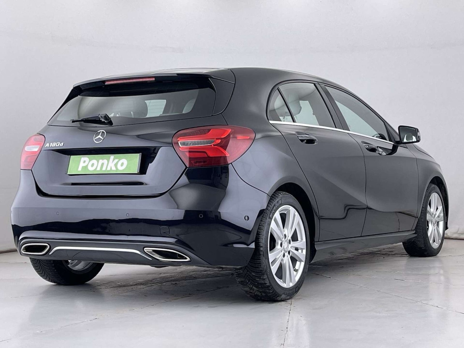 Used Mercedes-Benz A-Class 2016 for sale - 76623852: Photo 5