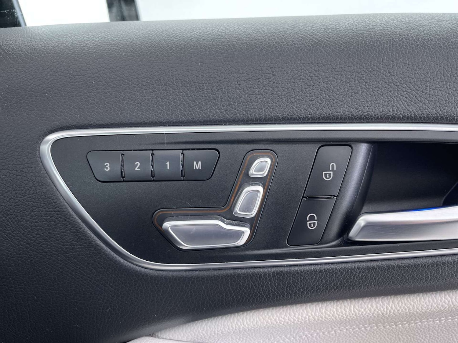 Used Mercedes-Benz A-Class 2016 for sale - 76623852: Photo 57