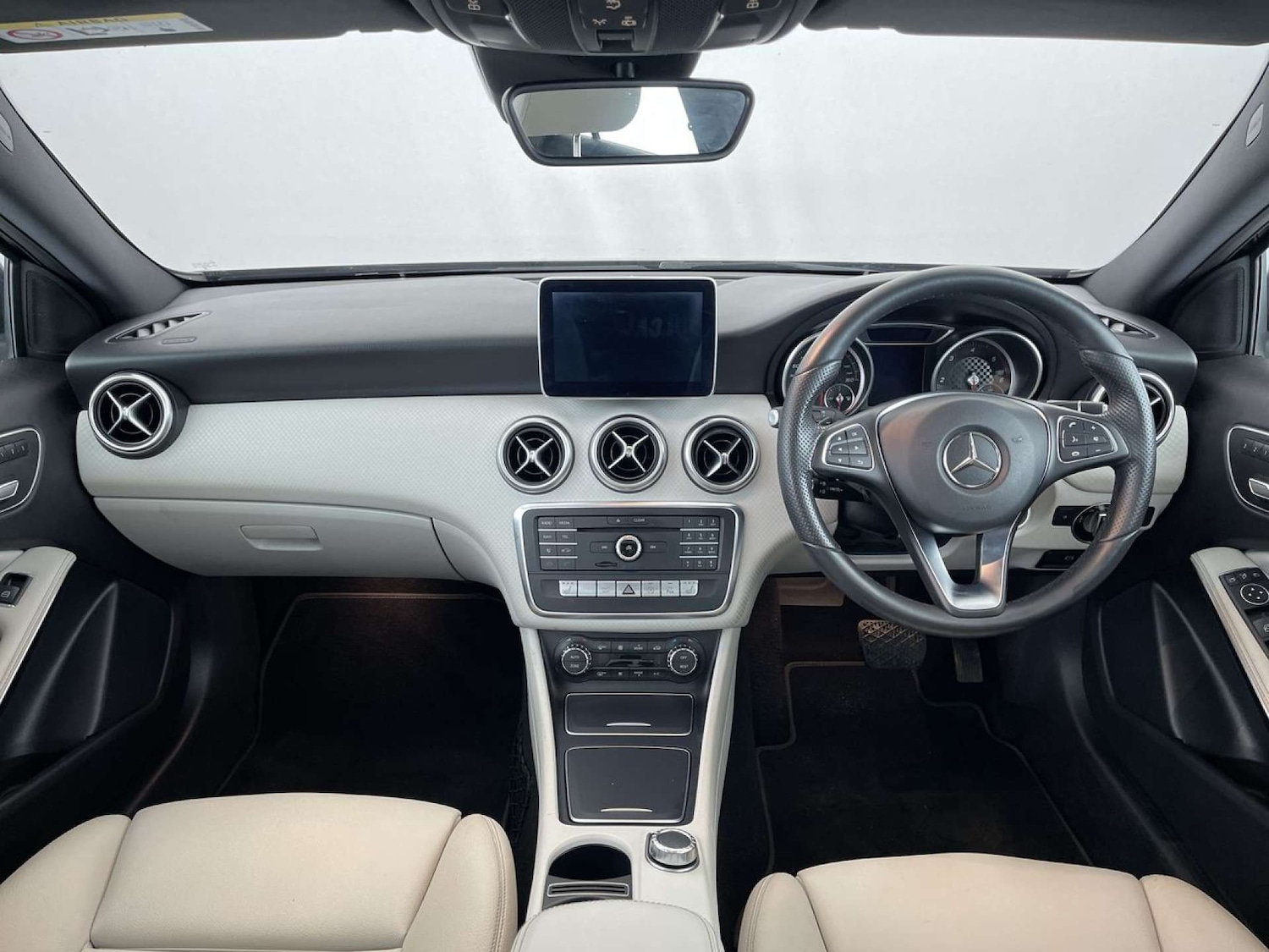 Used Mercedes-Benz A-Class 2016 for sale - 76623852: Photo 8