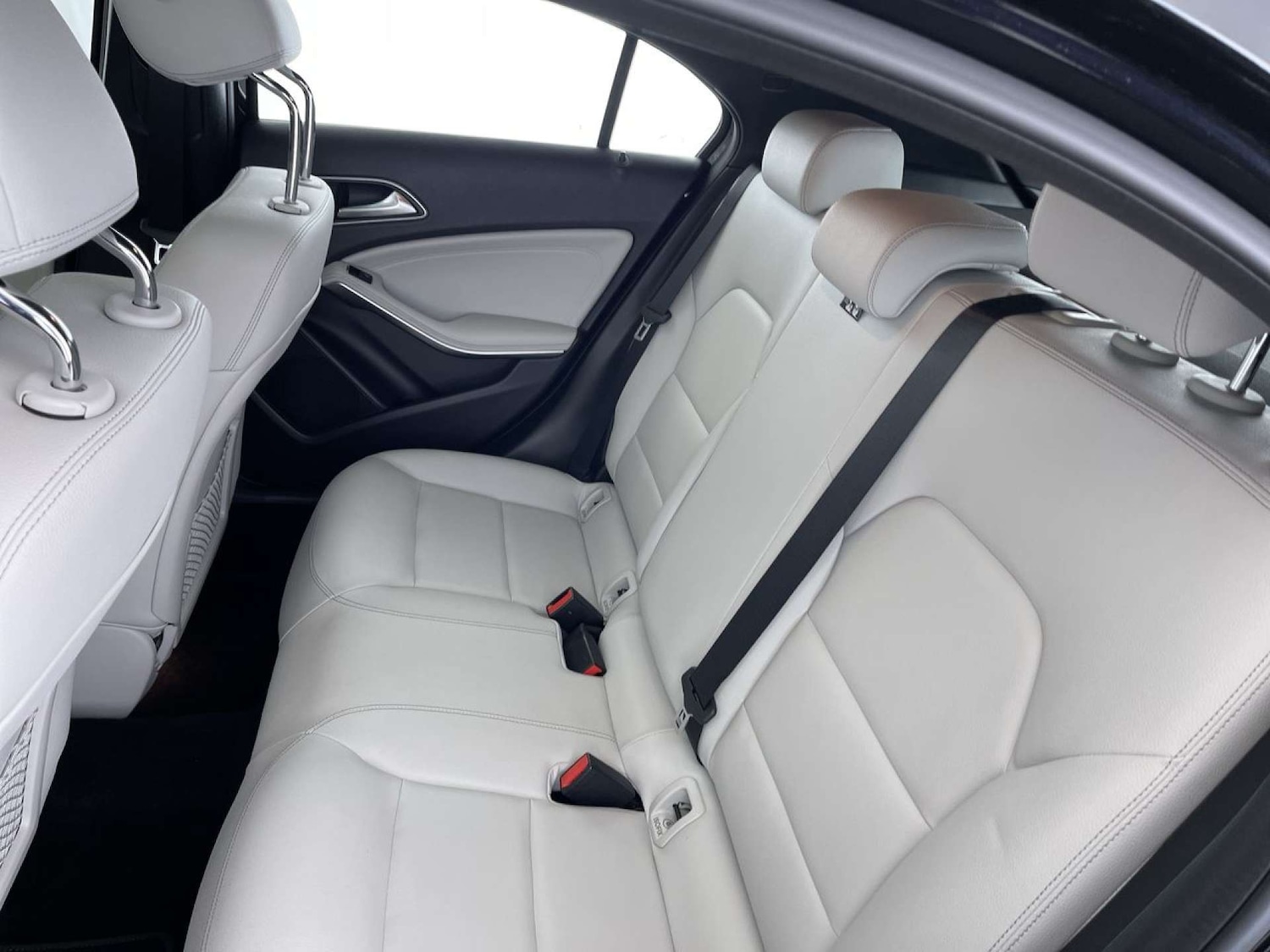 Used Mercedes-Benz A-Class 2016 for sale - 76623852: Photo 9