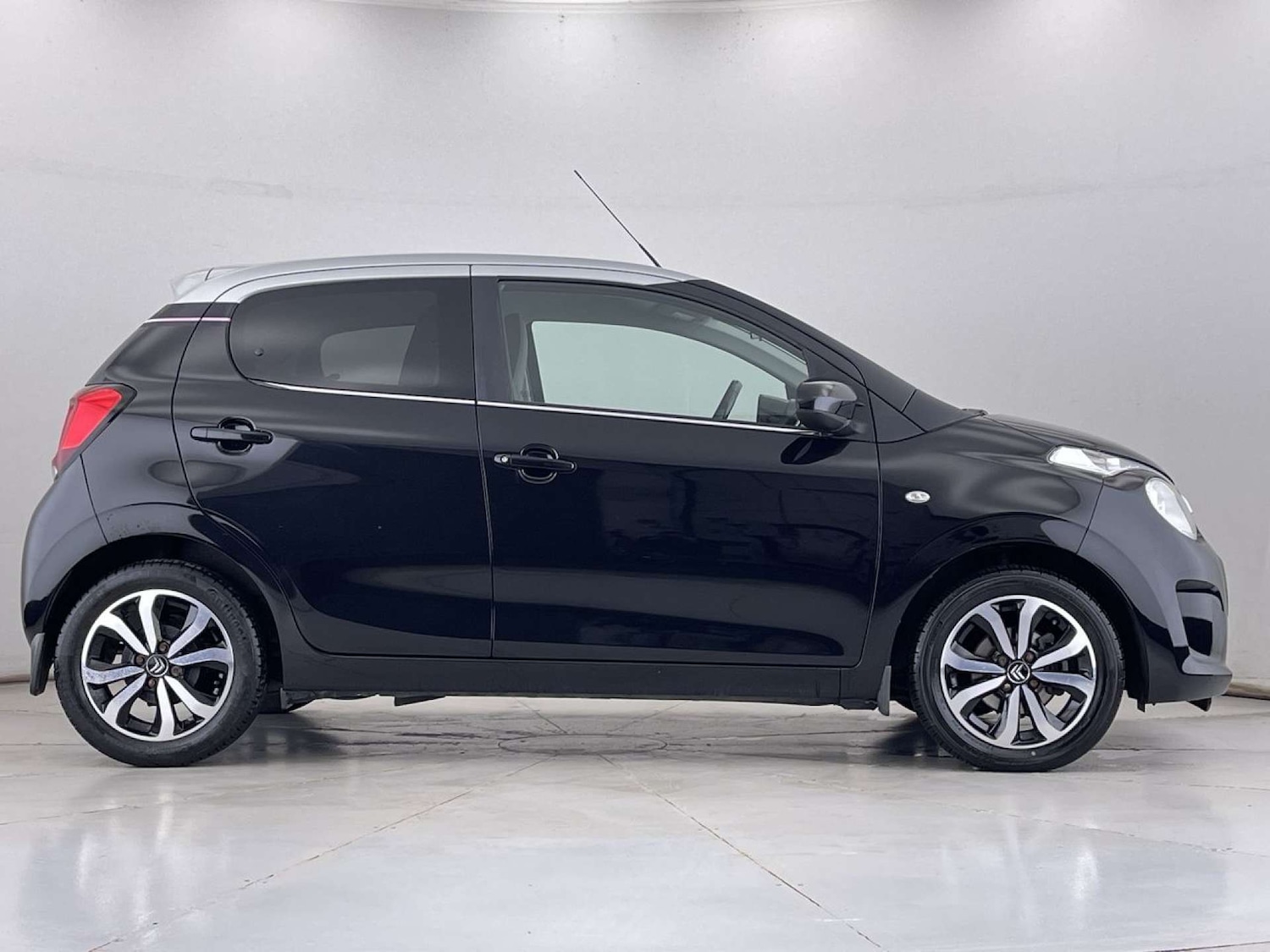 Used Citroen C1 2018 for sale - 76385802: Photo 15