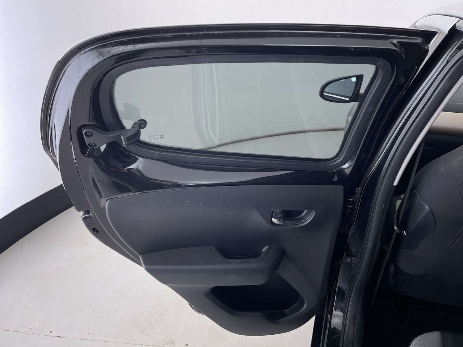 Used Citroen C1 2018 for sale - 76385802: Photo 28