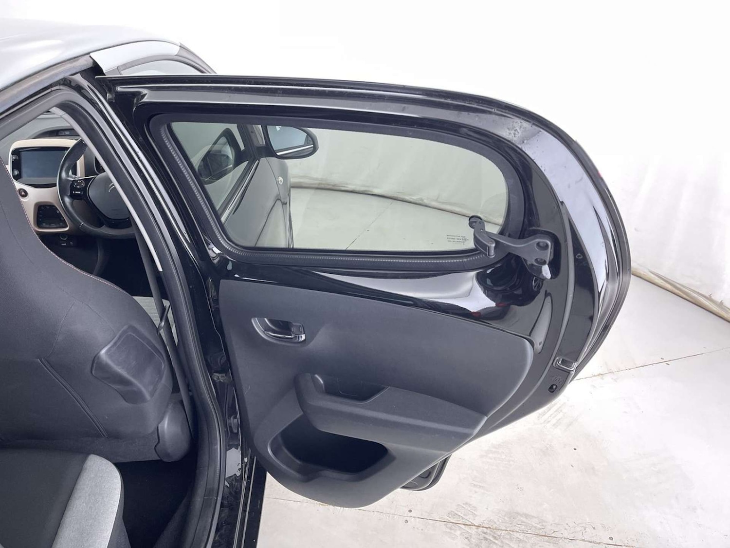 Used Citroen C1 2018 for sale - 76385802: Photo 30