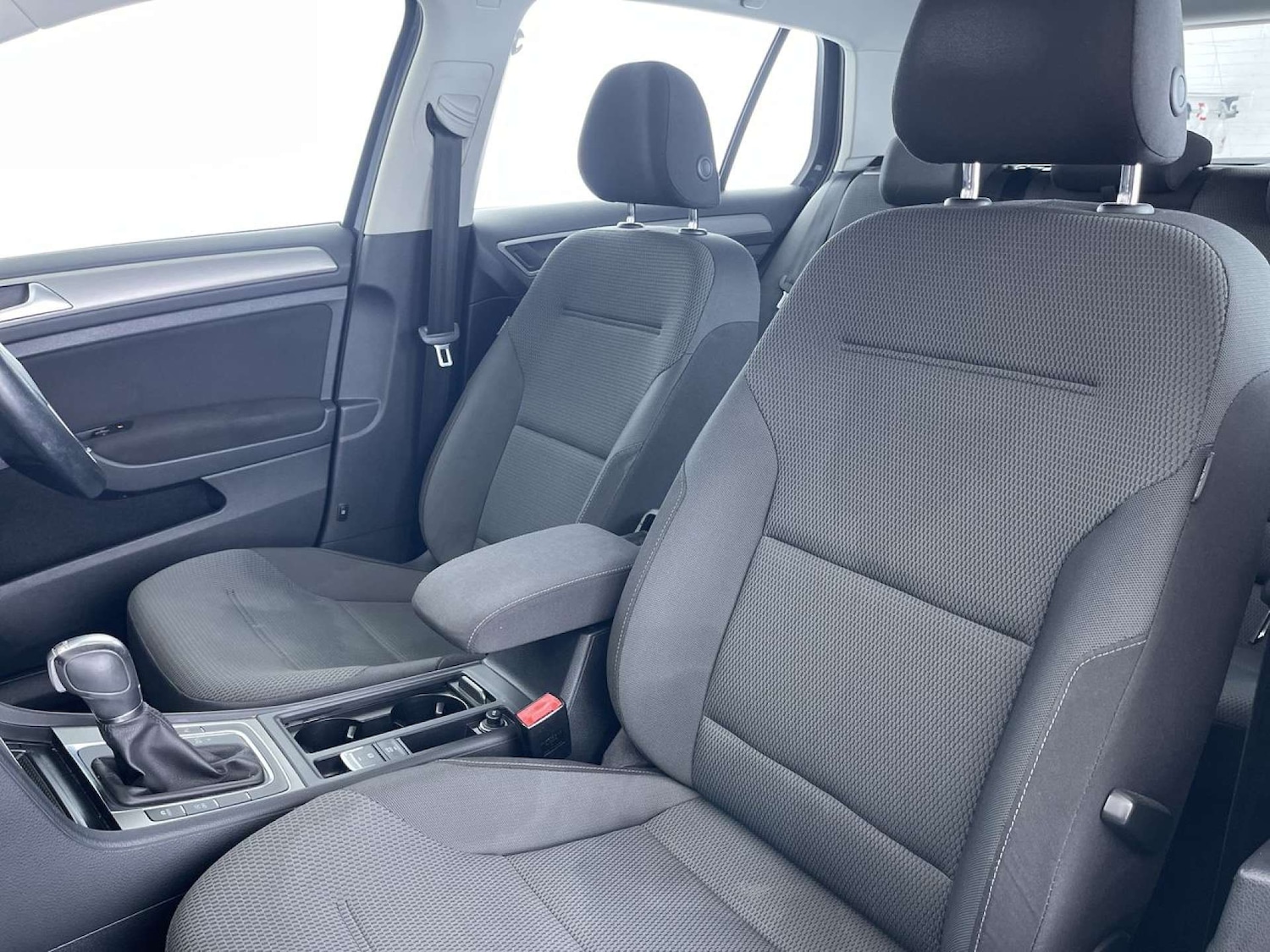 Used Volkswagen Golf 2015 for sale - 76556027: Photo 31