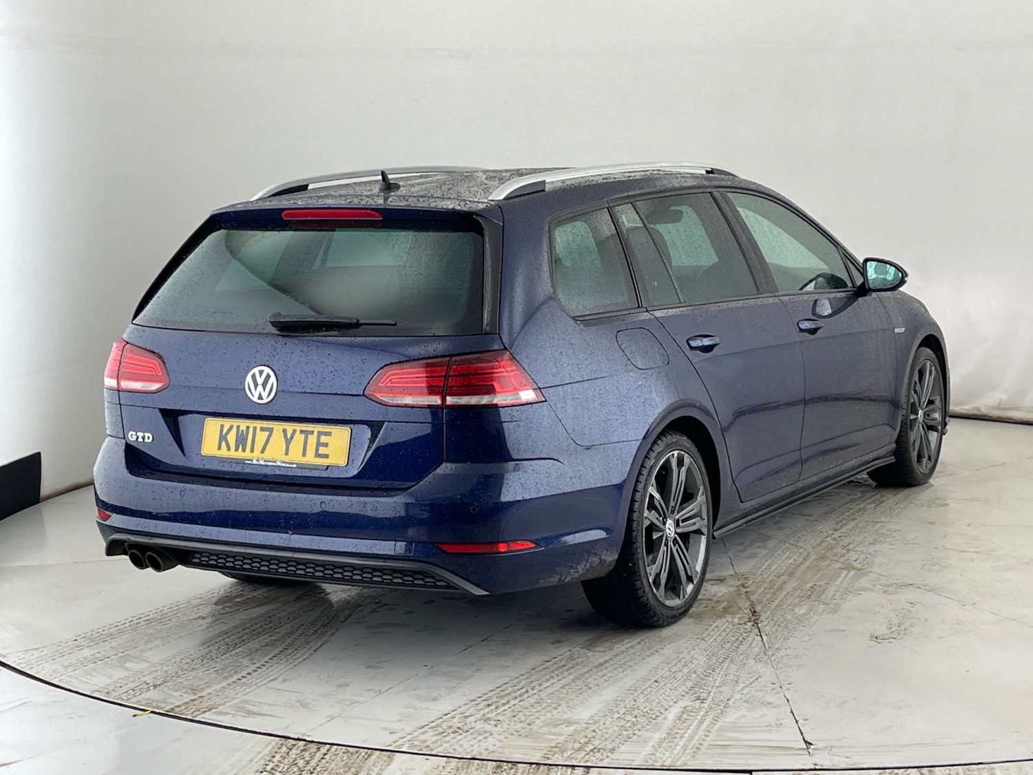 Used Volkswagen Golf 2017 for sale - 76352642: Photo 4