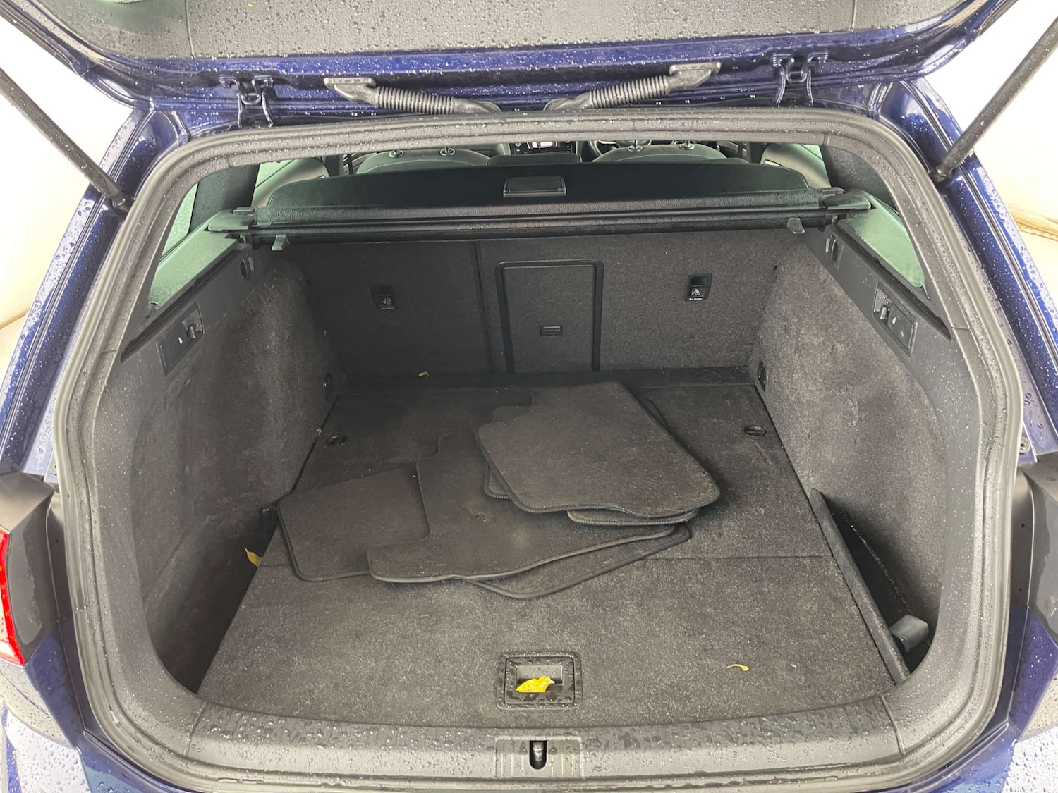 Used Volkswagen Golf 2017 for sale - 76352642: Photo 7
