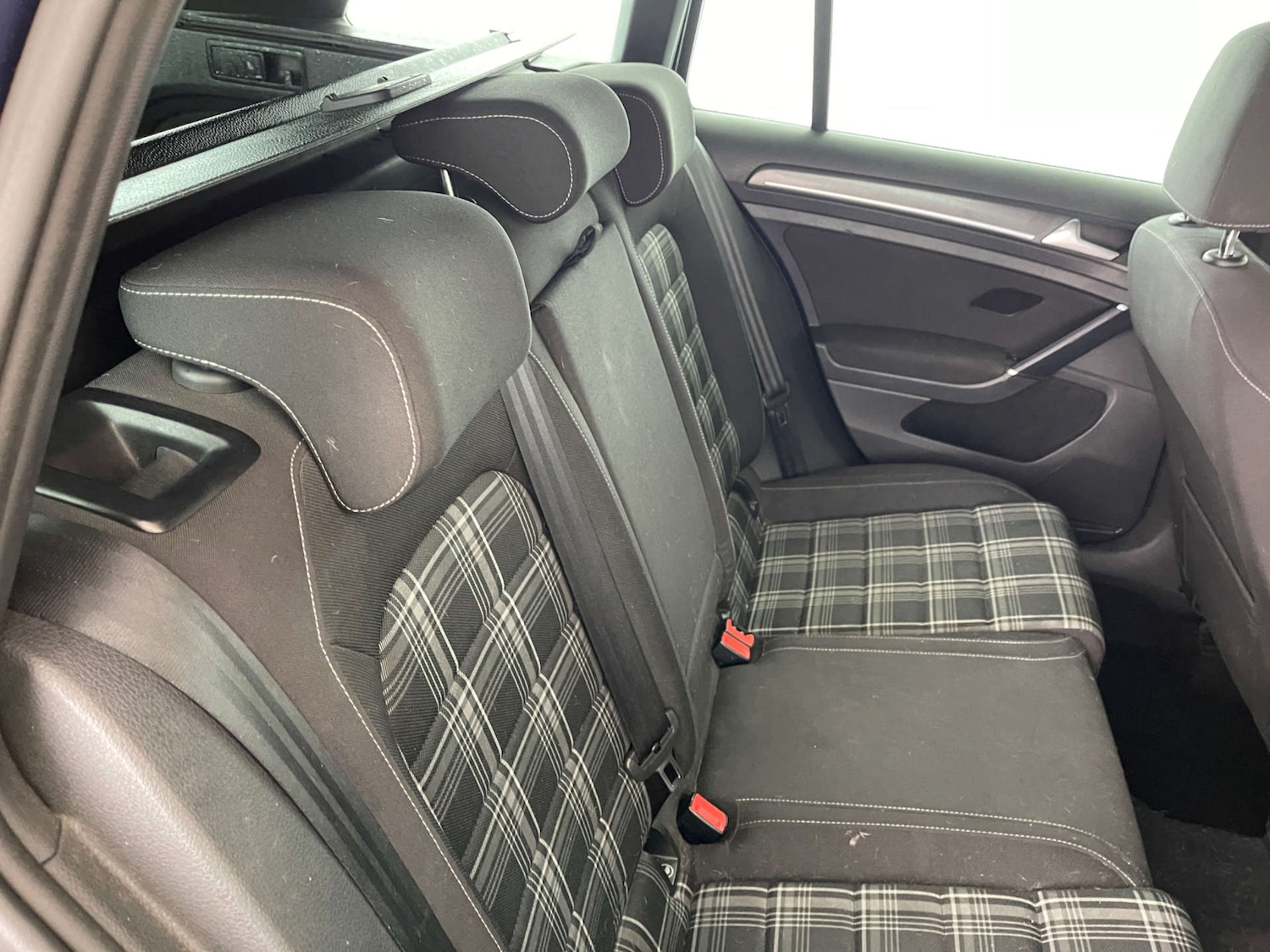 Used Volkswagen Golf 2017 for sale - 76352642: Photo 8