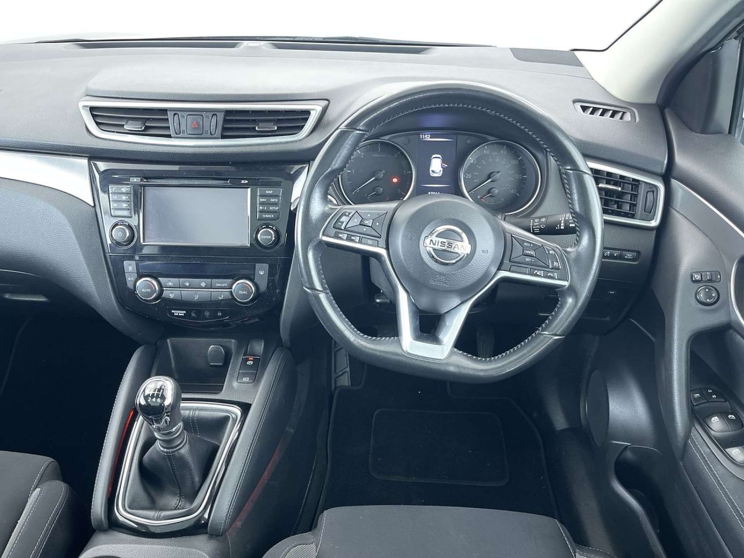 Used Nissan Qashqai 2017 for sale - 76556024: Photo 35