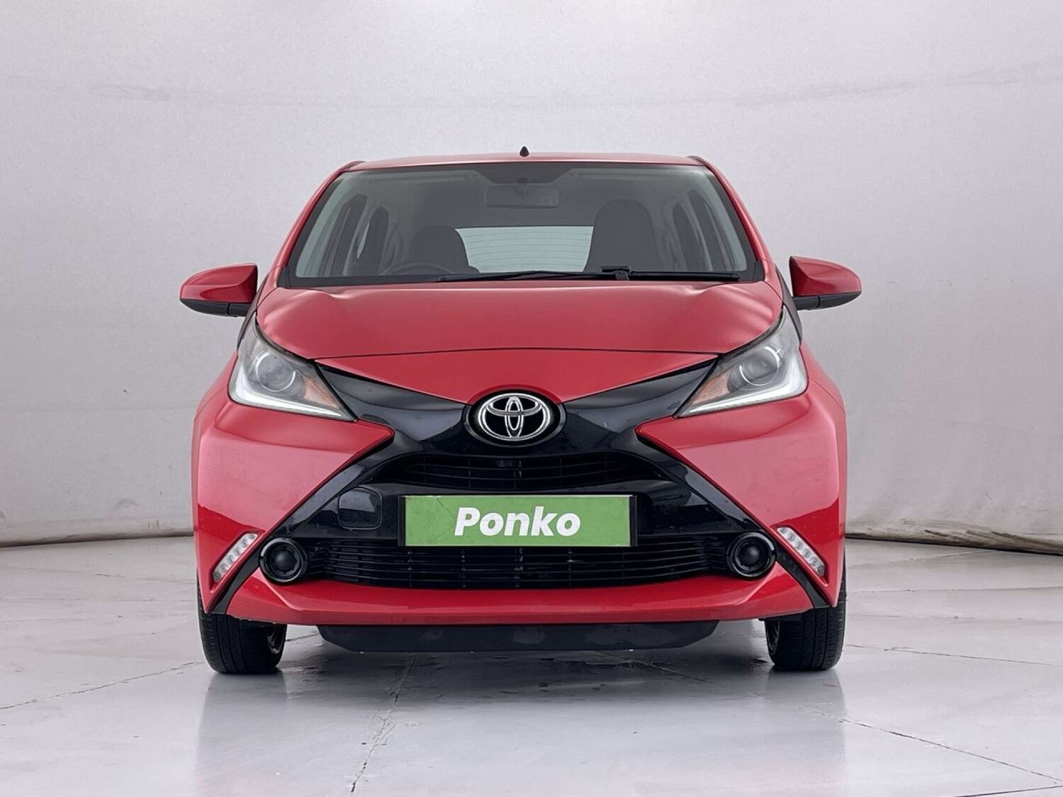 Used Toyota AYGO 2015 for sale - 76762556: Photo 14