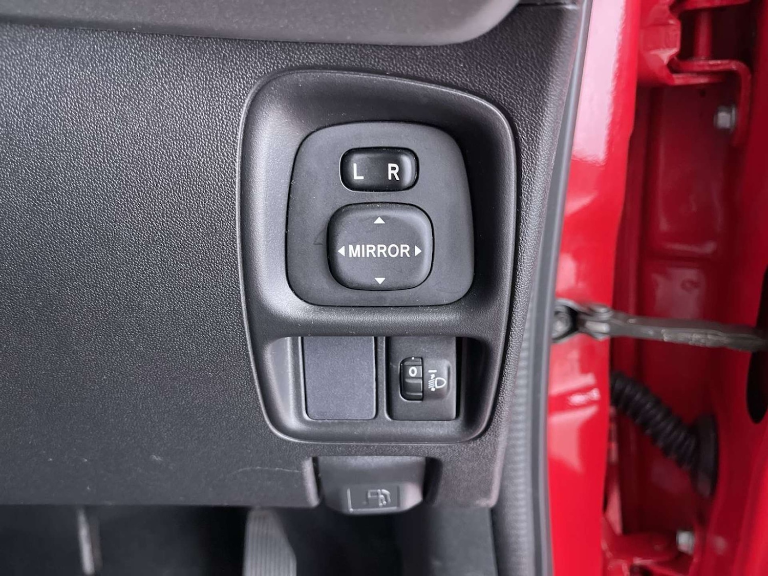 Used Toyota AYGO 2015 for sale - 76762556: Photo 48