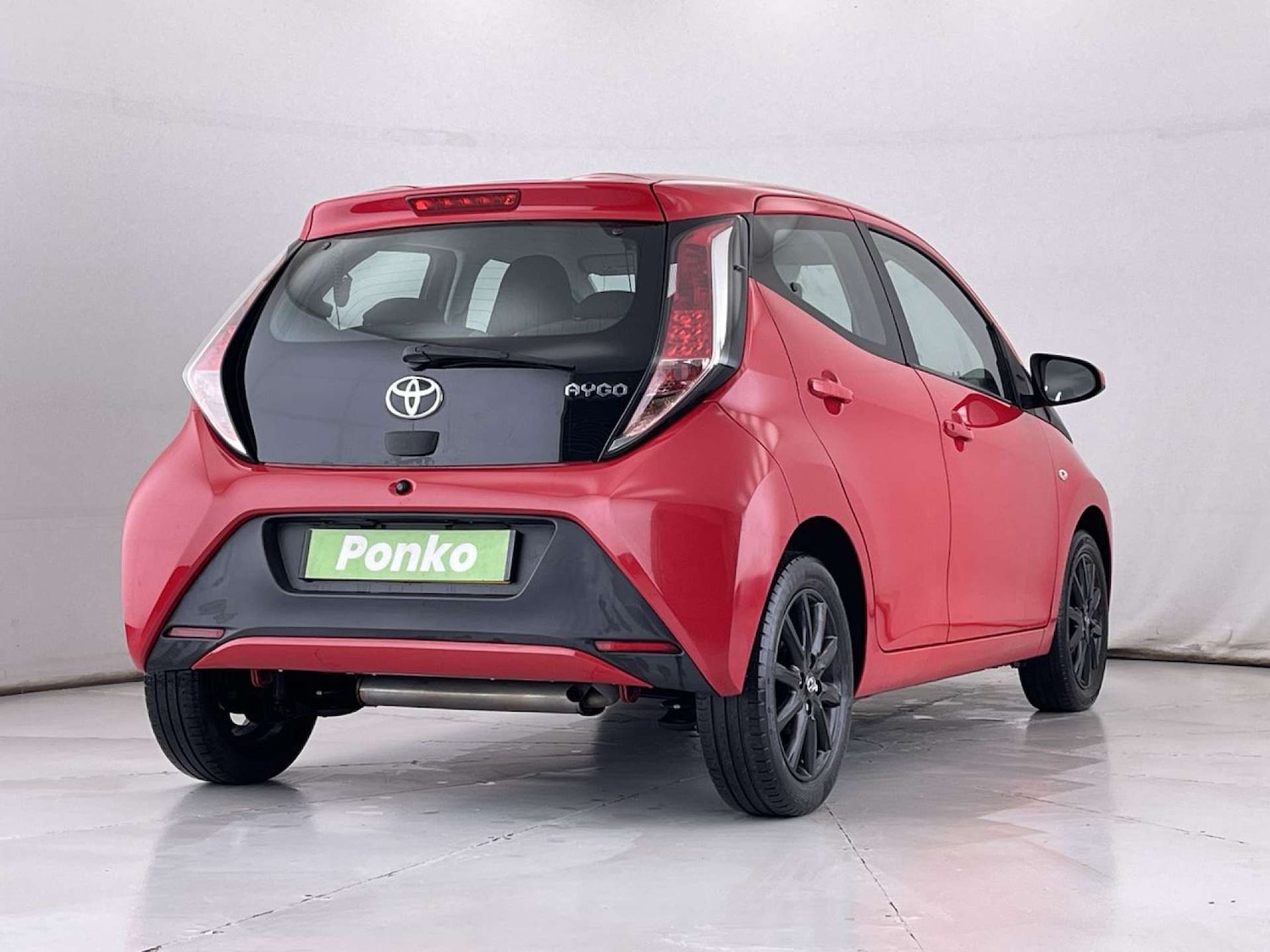 Used Toyota AYGO 2015 for sale - 76762556: Photo 5