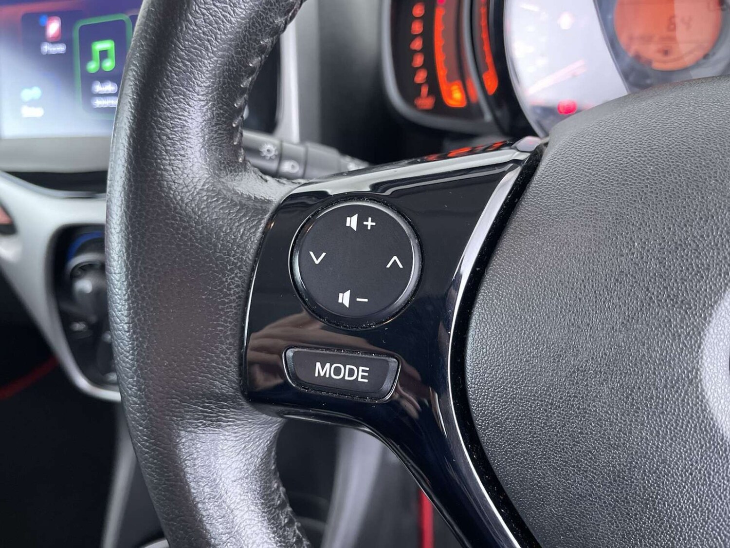 Used Toyota AYGO 2015 for sale - 76762556: Photo 50