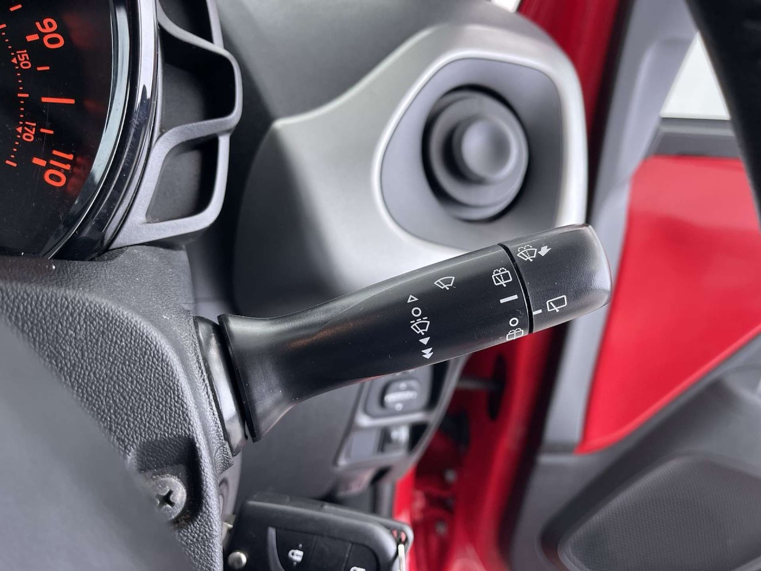 Used Toyota AYGO 2015 for sale - 76762556: Photo 53