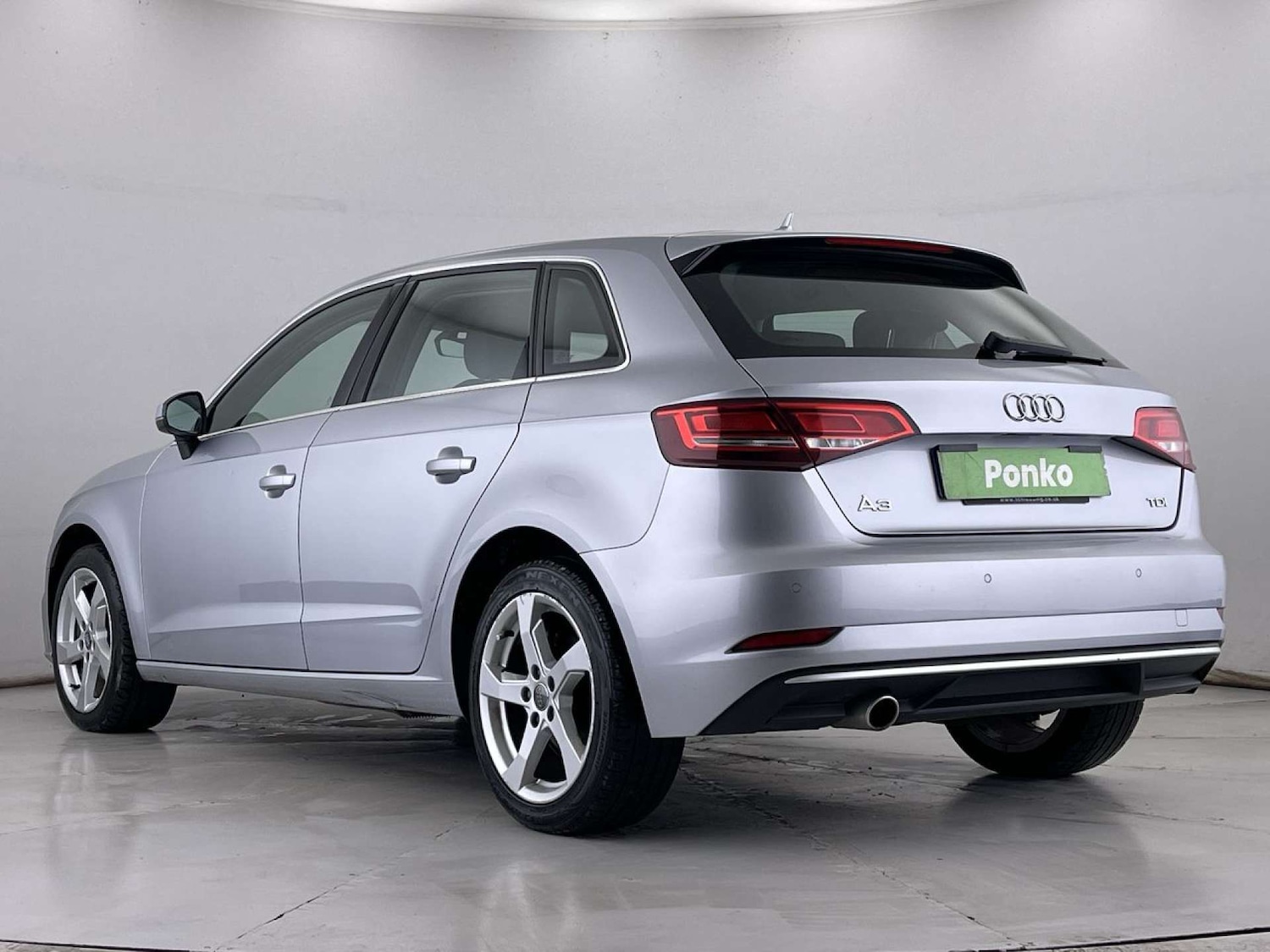 Used Audi A3 2017 for sale - 76407036: Photo 3