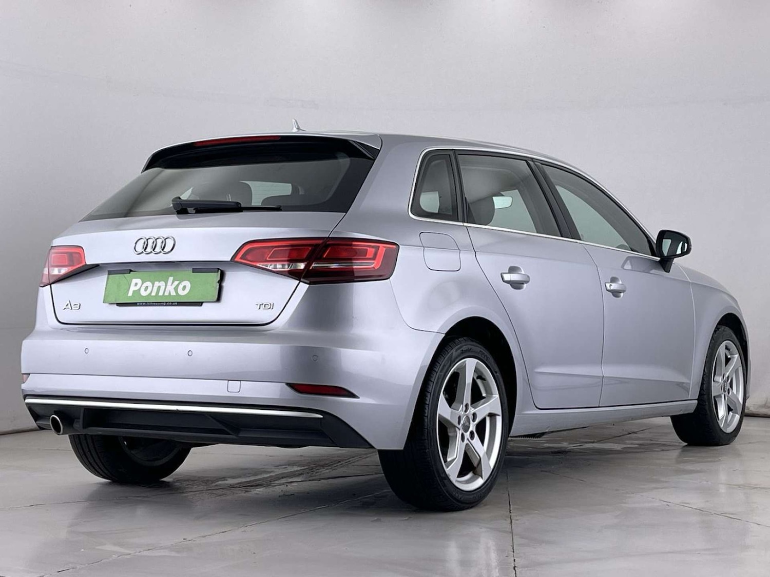 Used Audi A3 2017 for sale - 76407036: Photo 5