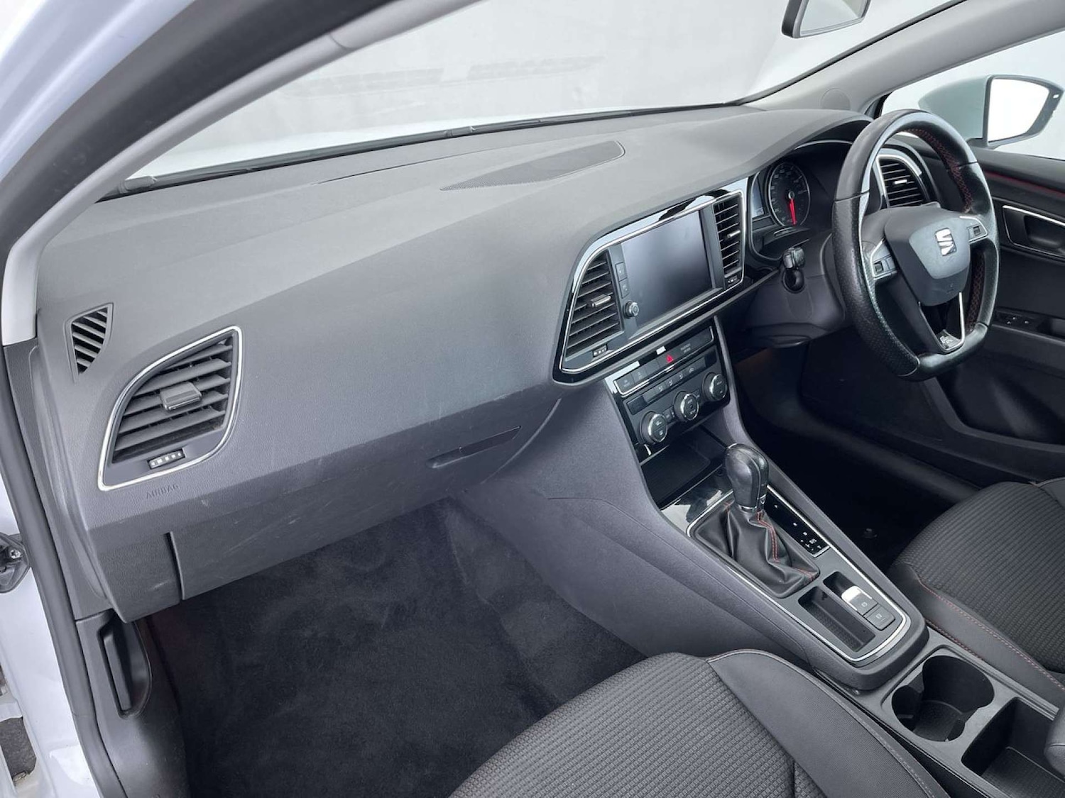 Used SEAT Leon 2018 for sale - 77272759: Photo 32